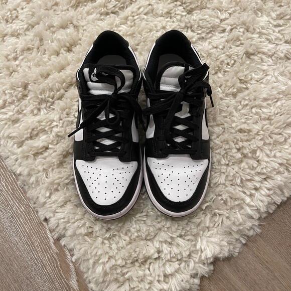 NIKE DUNK LOW "Black and White Panda" Size 7 - Picture 3 of 6